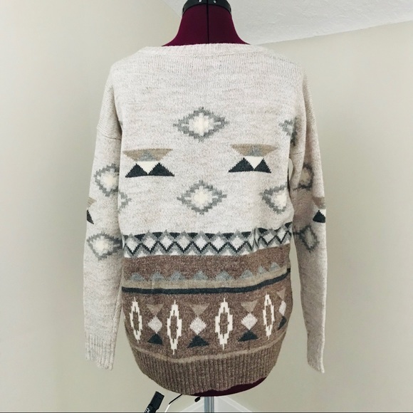 SIZE S American Eagle Outfitters Tribal Sweater - Picture 3 of 5
